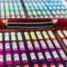 Пастель Mungyo Gallery Handmade Soft Pastel сухая круглая 200 цветов профессиональная в деревянном кейсе купить в художественном магазине Скетчинг Про с доставкой по всему миру