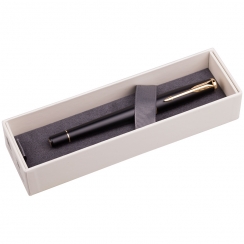 Ручка перьевая Parker Urban Muted Black GT 0,8 мм в подарочной упаковке