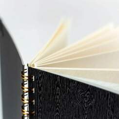 Скетчбук для акварели Малевичъ Black Wood Torchon с хлопком 21 х 21 см / 25 листов / 250 гм