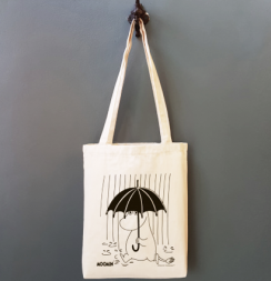 Сумка-шоппер «Муми-тролли. Фрекен Снорк с зонтом» светлая