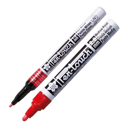 Маркер / линер красный для скетчей Sakura Pen-Touch с архивными чернилами (для всех поверхностей)
