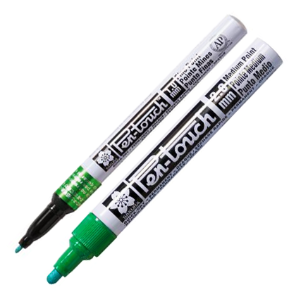 Маркер / линер зеленый для скетчей Sakura Pen-Touch с архивными чернилами (для всех поверхностей)