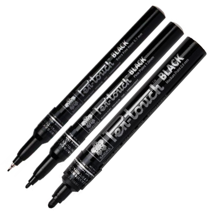 Маркер / линер черный для скетчей Sakura Pen-Touch с архивными чернилами (для всех поверхностей)