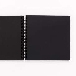 Скетчбук с чёрной бумагой Graf Art Total Black Малевичъ 19х19 см / 60 листов / 150 гм