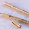 Ручка капиллярная Sakura Pigma Micron PN перо 0.4-0.5 мм / выбор цвета купить в магазине Скетчинг Про с доставкой по всему миру